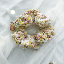Load image into Gallery viewer, Sari Scrunchy